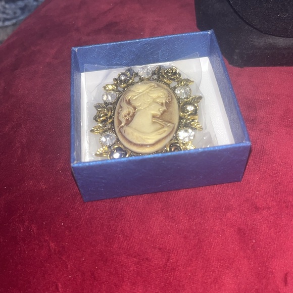 New white crystal brown resin in gold tone 25 ctw - Picture 4 of 5